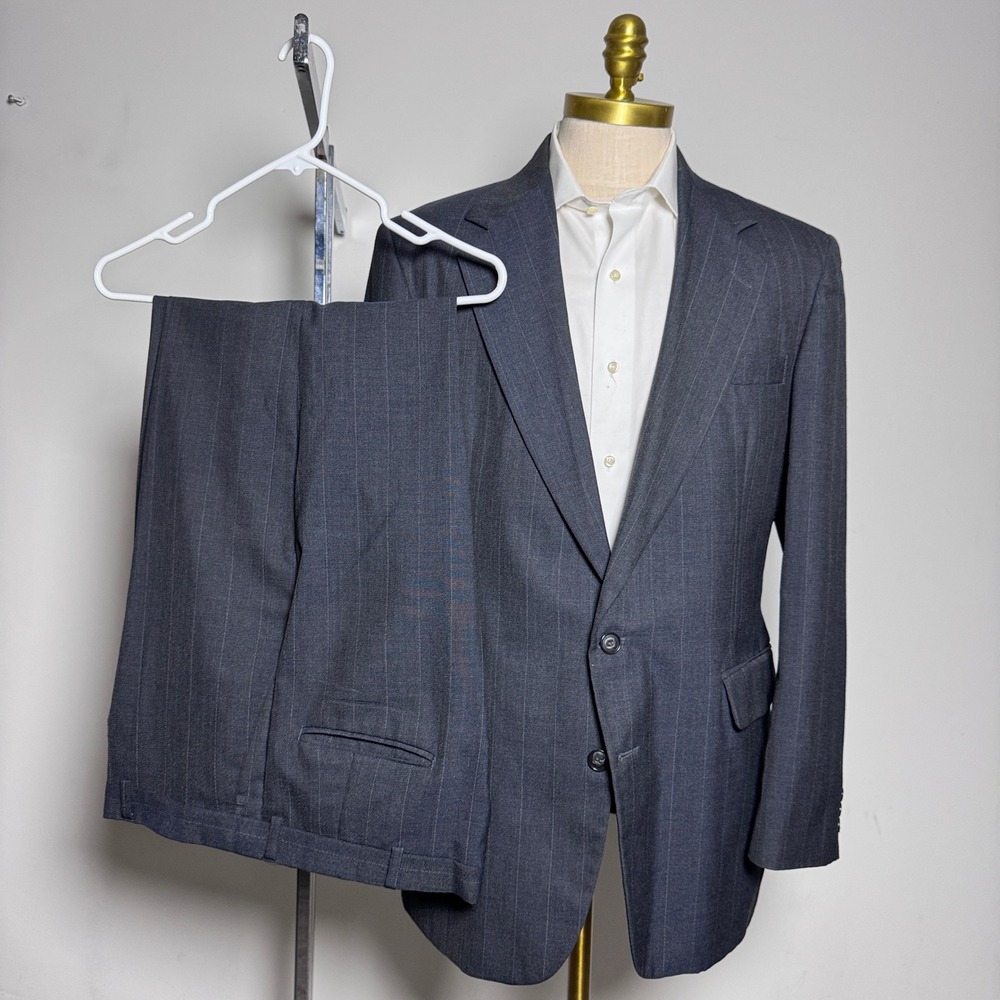 1980s Haggar Vintage Suit Mens 42L 35x28 Gray‎ Pinstripe 2-Button USA Made